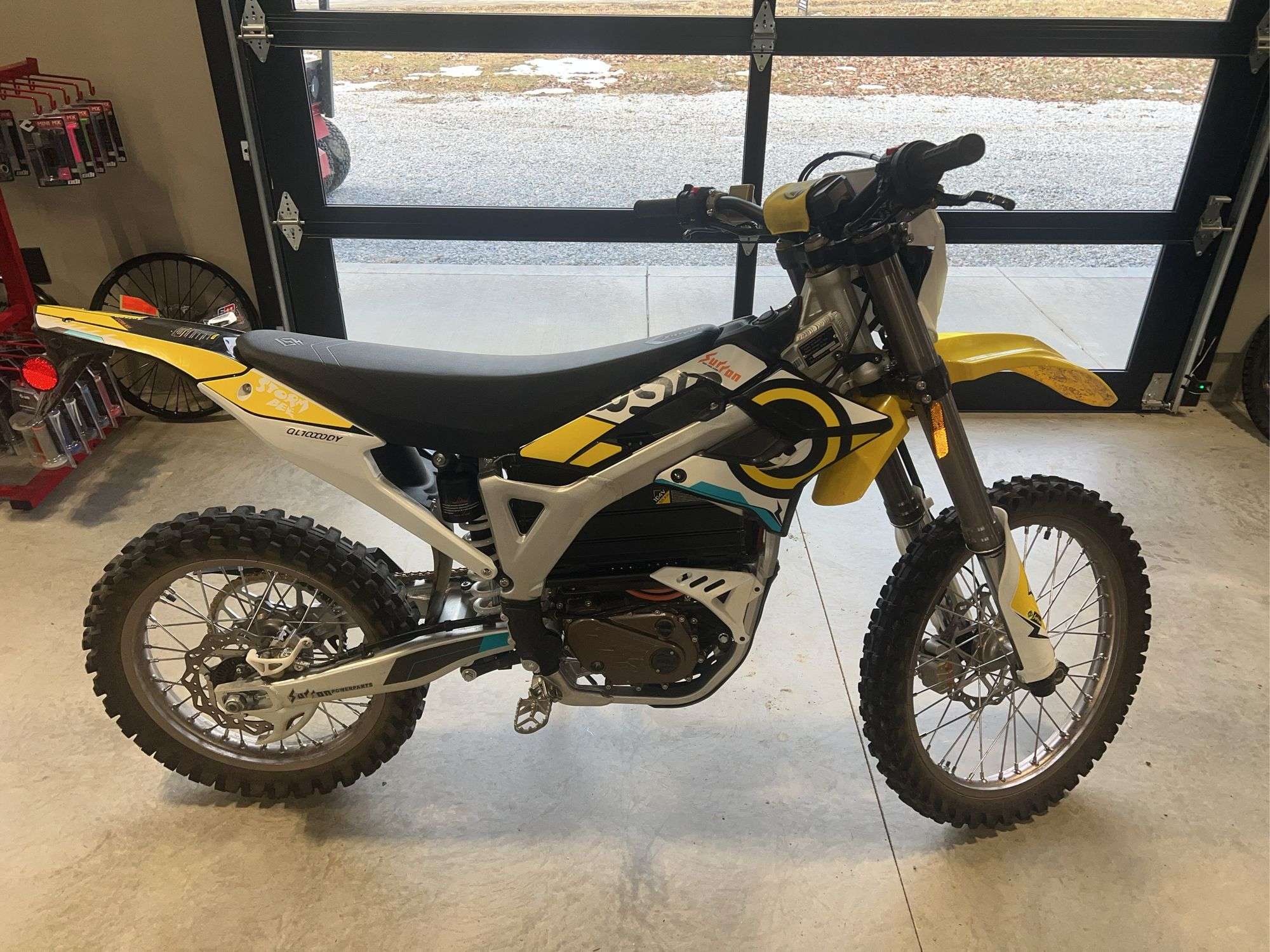 Surron Storm Bee electric dirtbike 104 V 55 AH VIN number