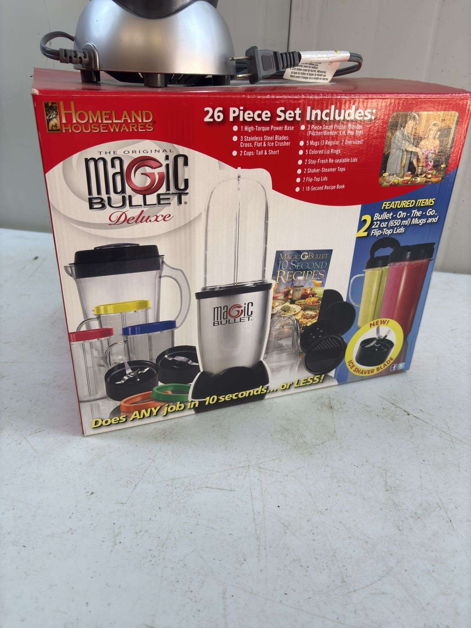 Nutri Bullet w/ attachments