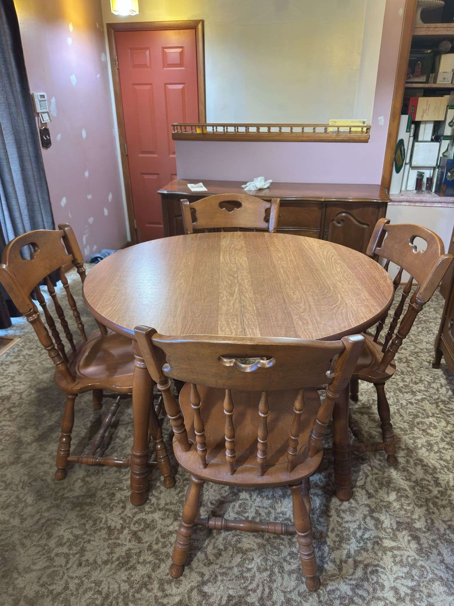 VINTAGE BUCK-ANEER COLONIAL KITCHEN TABLE SET WITH 2 LEAF EXTENSIONS ...