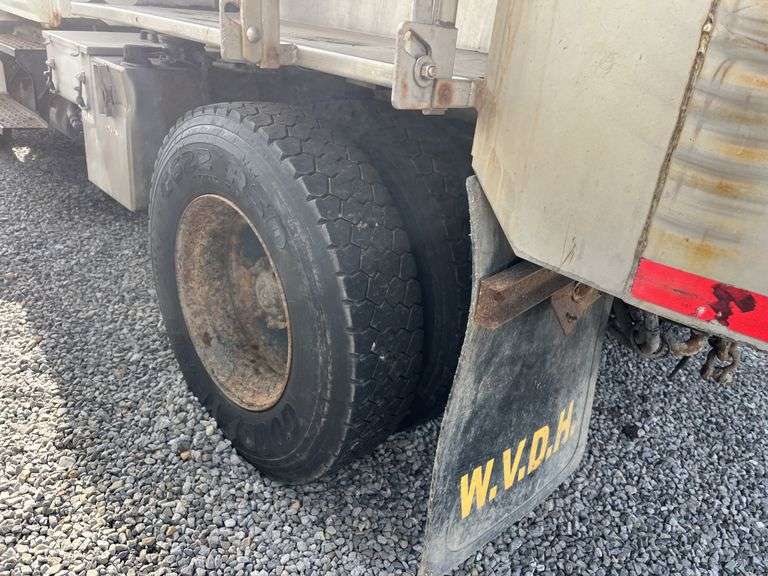 2010 Hino 338 Single Axle Dump Truck Vin# 5PVNV8JG2A4S50142