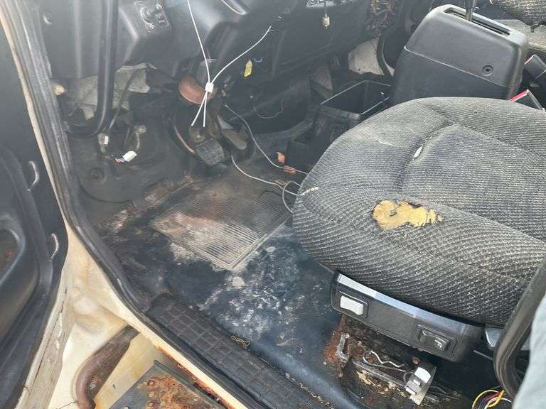 2010 Hino 338 Single Axle Dump Truck Vin# 5PVNV8JG2A4S50142