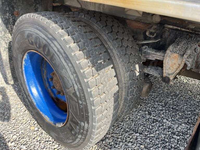 2010 Hino 338 Single Axle Dump Truck Vin# 5PVNV8JG2A4S50142