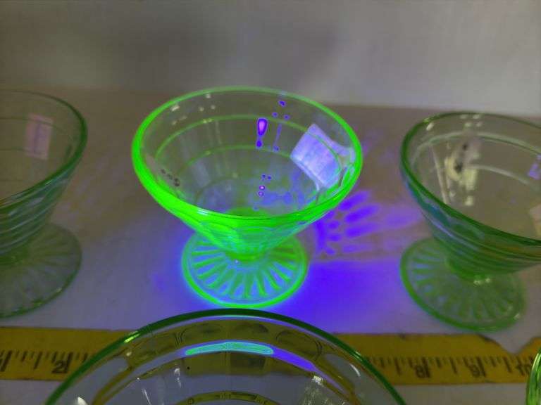 (8) Vintage Uranium Glass Dessert Cups