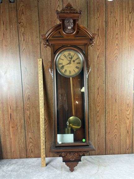 Gilbert regulator walnut wall clock - Circ 1875 - Kaufman Realty & Auctions