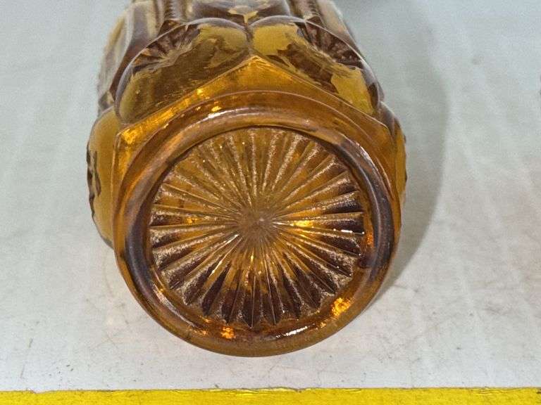 (2) L.E. Smith Glass Company Amber Glass Salt Shakers w/ Metal Lid