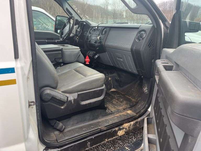2011 Ford F350 Pickup 4x4 Vin# 1FTRF3B67BEA42437