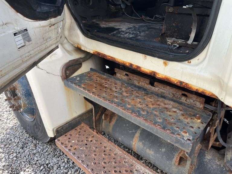 2010 Hino 338 Single Axle Dump Truck Vin# 5PVNV8JG2A4S50142