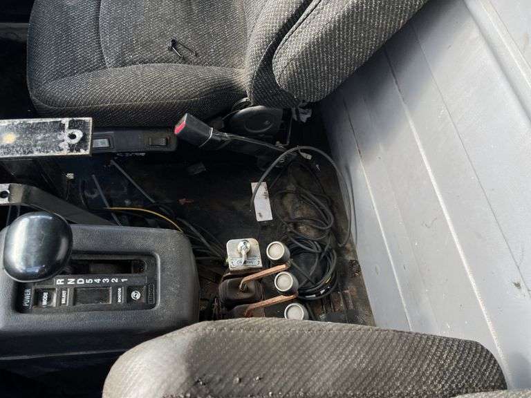 2010 Hino 338 Single Axle Dump Truck Vin# 5PVNV8JG2A4S50142