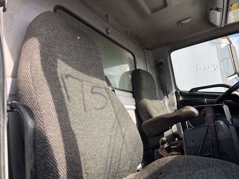 2010 Hino 338 Single Axle Dump Truck Vin# 5PVNV8JG2A4S50142