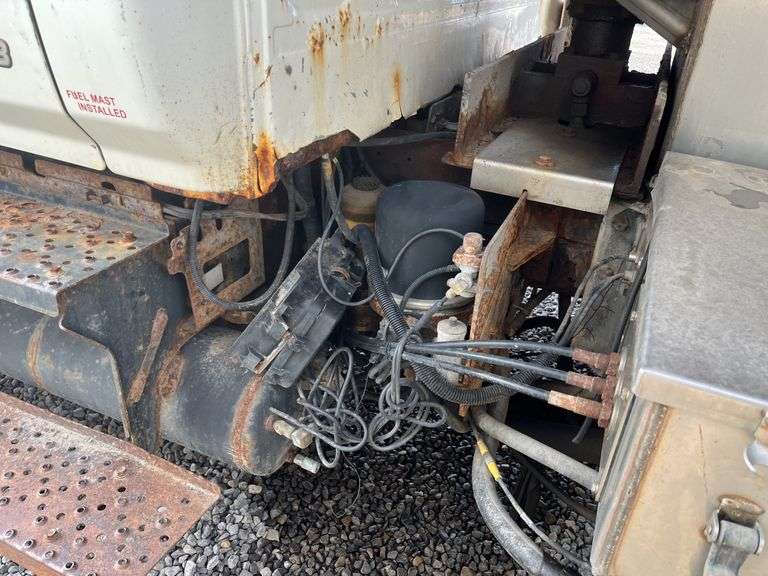 2010 Hino 338 Single Axle Dump Truck Vin# 5PVNV8JG2A4S50142