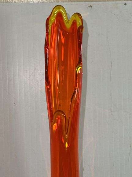 Vintage Mid-Century L.E. Smith Amberina Swung Glass Vase
