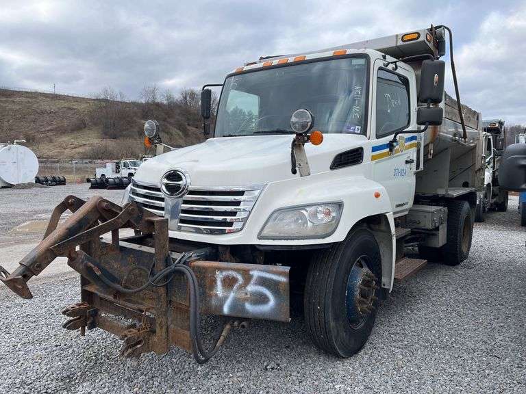 2010 Hino 338 Single Axle Dump Truck Vin# 5PVNV8JG2A4S50142