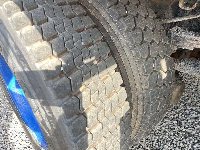 2010 Hino 338 Single Axle Dump Truck Vin# 5PVNV8JG2A4S50142