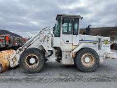 2004 Hyundai HL730TM-7 Endloader 4WD Vin# LG210022
