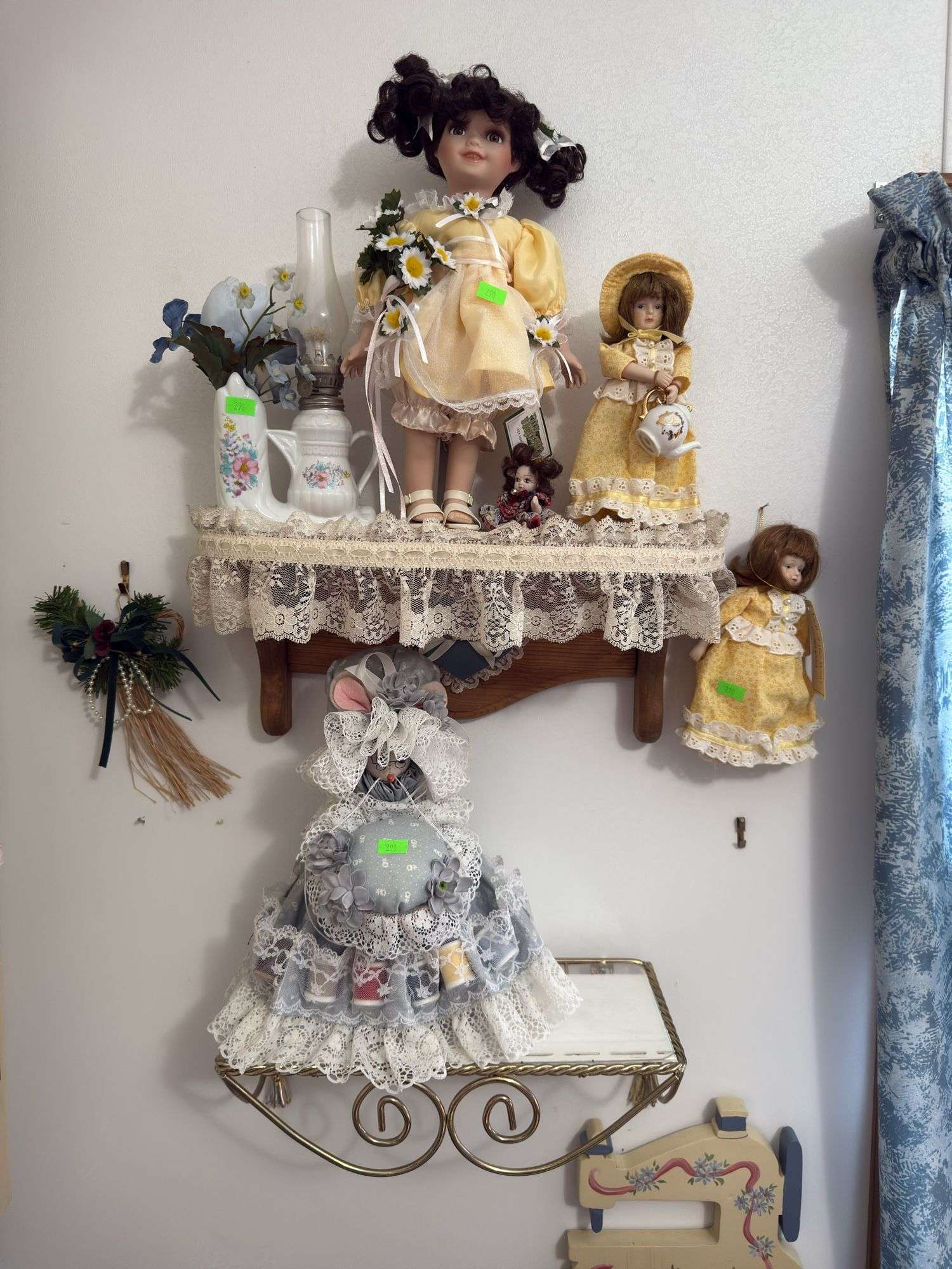 Small Shelves and Dolls