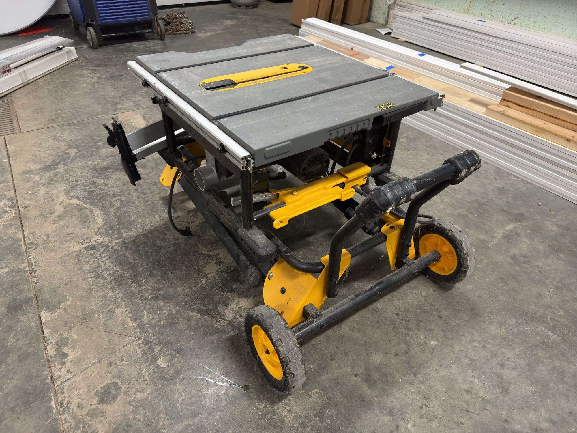 Dewalt Electric Table Saw