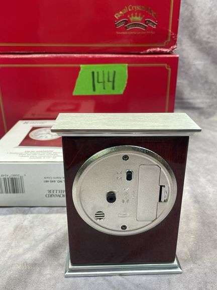 ROYAL CRYSTAL ROCK GLASSES & HOWARD MILLER 645-481 KENTWOOD CLOCK