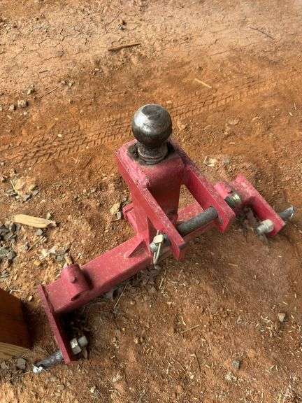 Three point trailer moving attachment