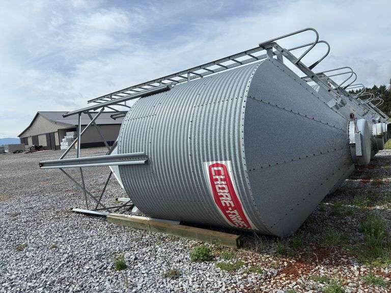 Chore-Time 15 ton Free standing Grain Bin