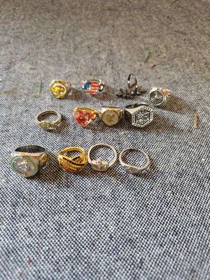 LOT OF 12 RINGS - Kaufman Realty & Auctions