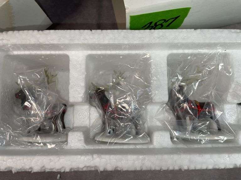 DEPT 56 CHRISTMAS VILLAGE ACCESSORIES