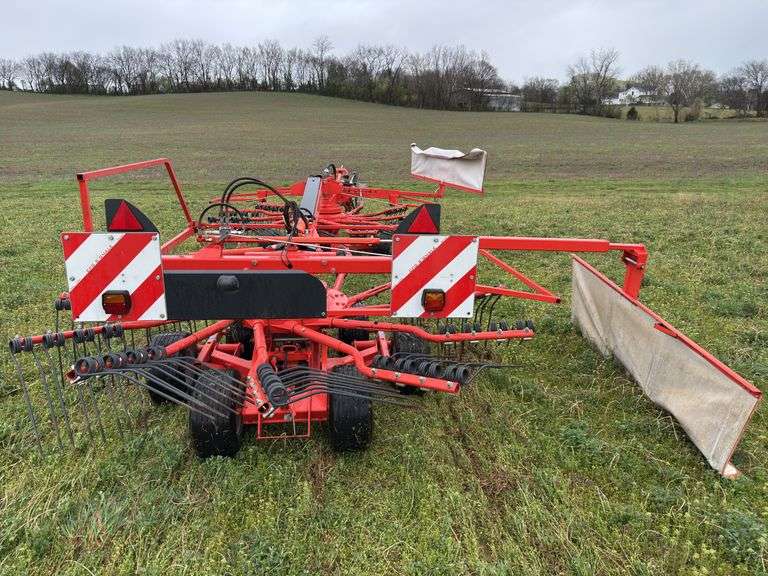 Kuhn GA6632 Masterdrive Double Rotary Rake