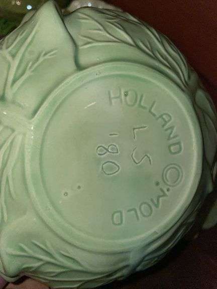 VINTAGE HOLLAND MOLD CABBAGE PIECES & BOWL