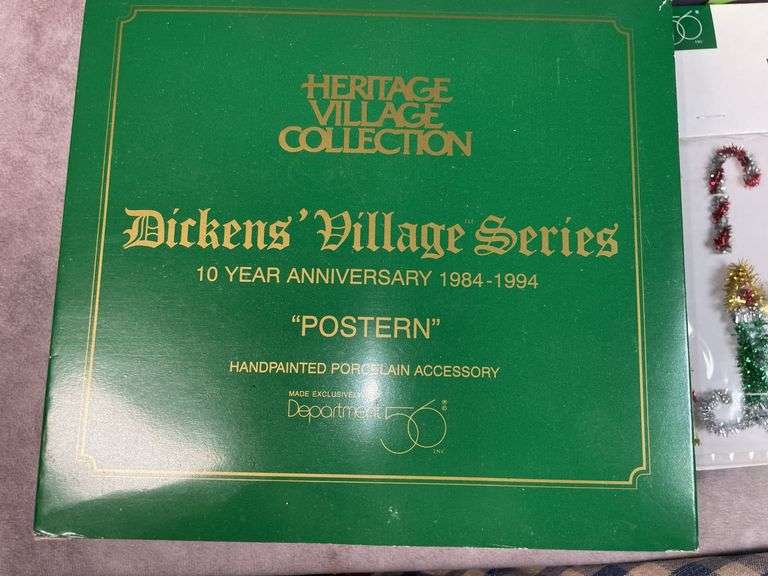 DEPT 56 CHRISTMAS VILLAGE ACCESSORIES
