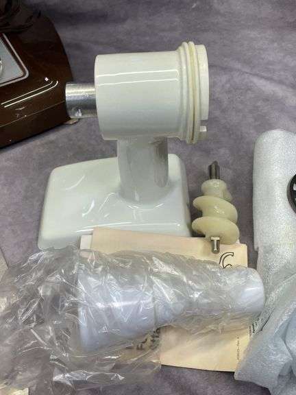 SUNBEAM VISTA MIXER & FOOD GRINDER ATTACHMENT