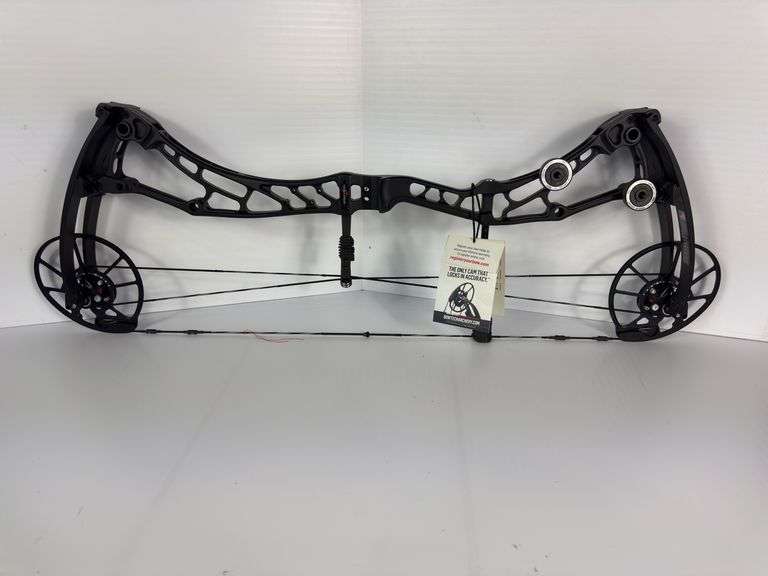 Bowtech solution - Left Handed Bow - Kaufman Realty & Auctions
