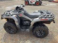 Can-Am 650 V-Twin EFI Outlander Four Wheeler with winch
