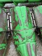 6 row John Deere 643 Corn head