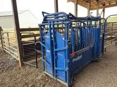 Priefert Squeeze Chute