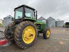 John Deere 4650 Tractor w/ Cab and Trimble Software tractor has duals