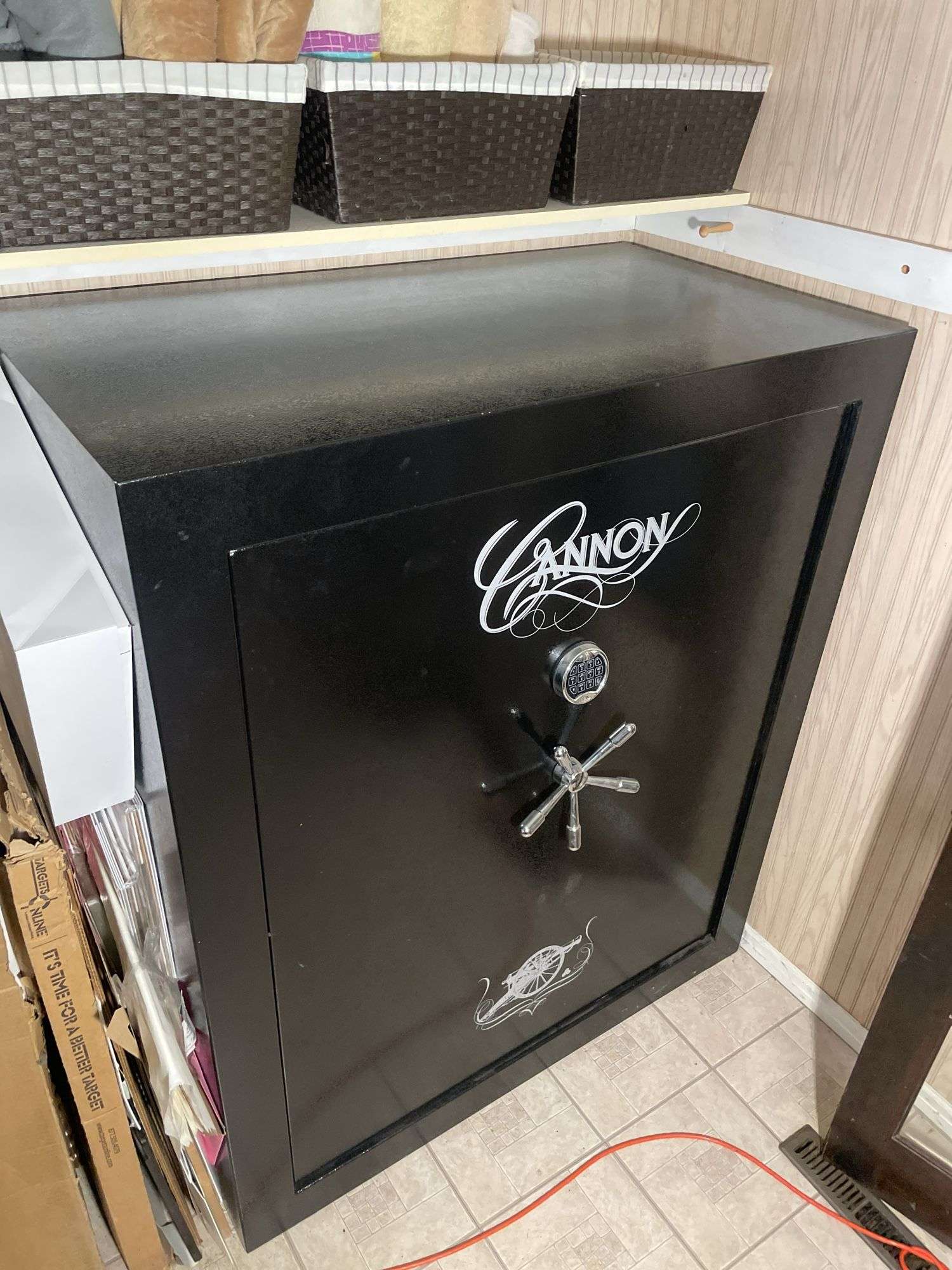 Cannon 81 gun fire safe with 75 minute 1200 degree fire rating - 50x29x59