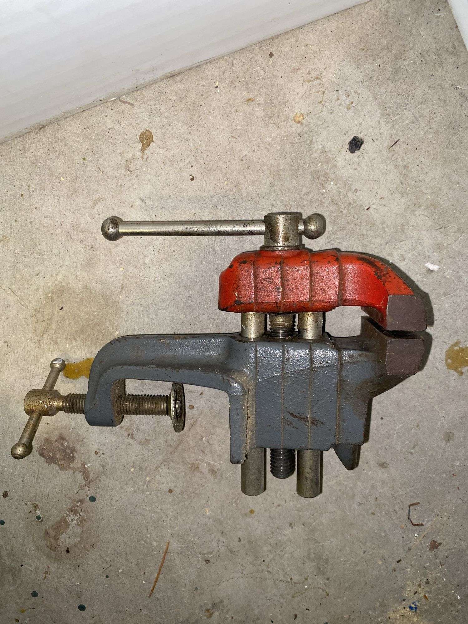 Small Bench Vice