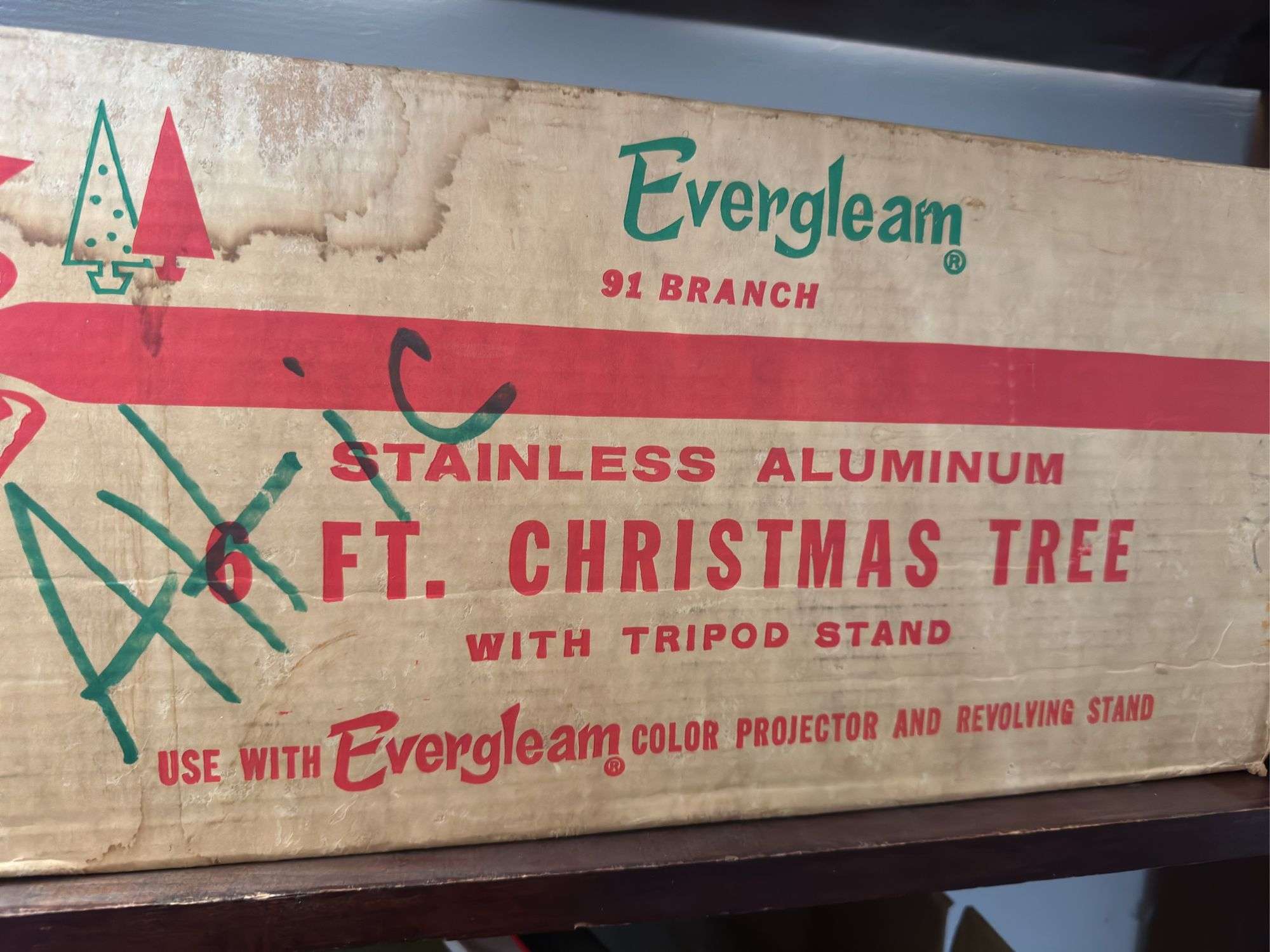 VINTAGE EVERGLEAM STAINLESS ALUMINUM CHRISTMAS TREE IN ORIGINAL BOX