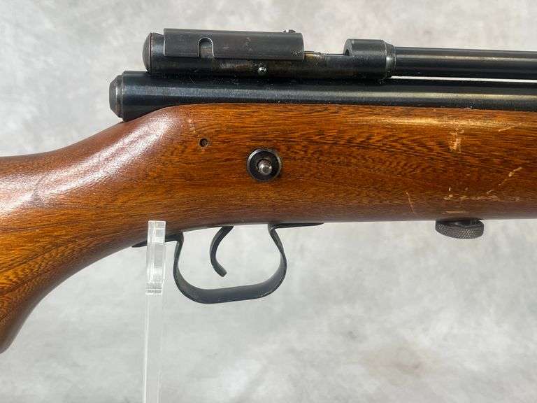 Crossman 140 .22 Air Rifle -No Serial #