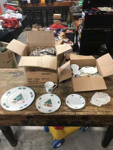 Service for six with Extra Gibson Christmas Dishes