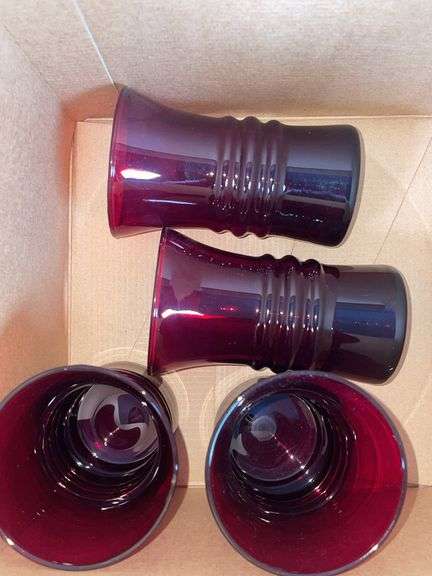 VINTAGE ROYAL RUBY RED GLASS PITCHER WITH GLASSES (4)