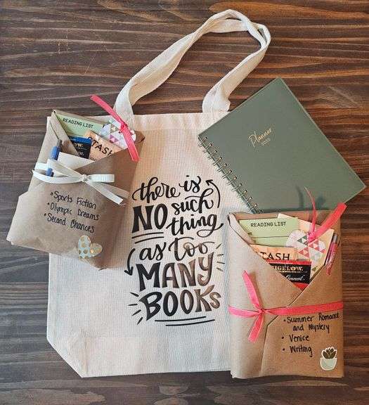 Reading Bag--Tote bag with the saying: "There is no such thing as too many books"