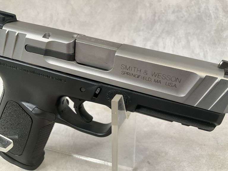 Smith & Wesson SD9 VE 9mm Serial#HEN8088