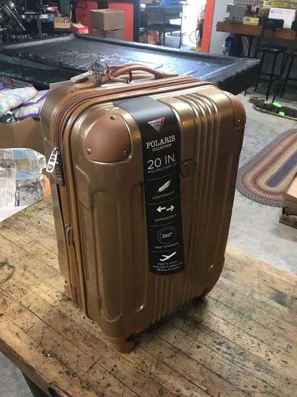 Polaris Travelers Club Luggage Rolling