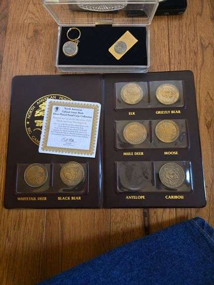 LARGE LOT OF MISC COINS