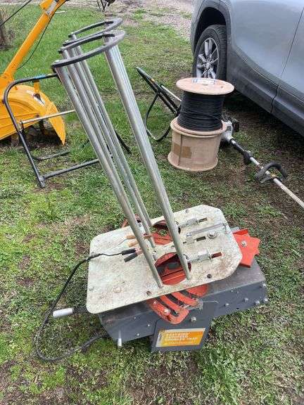 Champion easy bird auto feed doubles sporting trap thrower