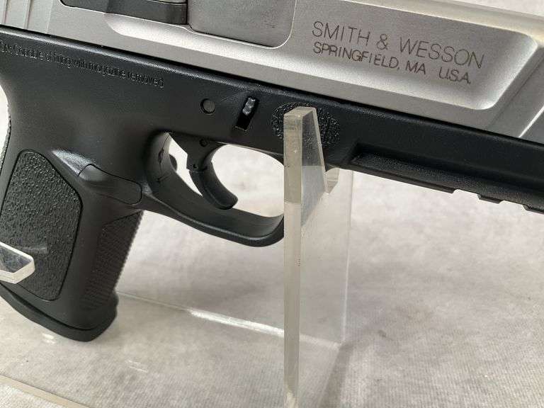 Smith & Wesson SD9 VE 9mm Serial#HEN8088