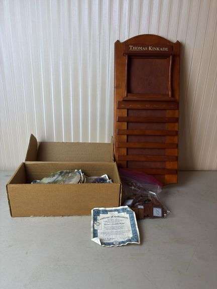 Thomas Kinkade Plates / Holder