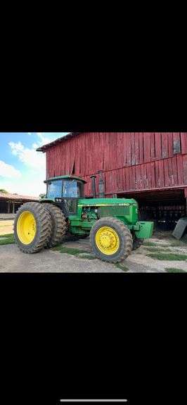 John Deere 4650 Tractor w/ Cab and Trimble Software tractor has duals