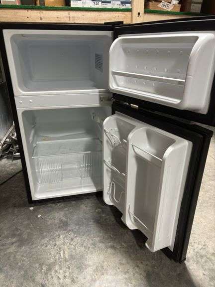 Arctic king refrigerator
