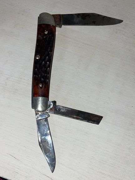POCKET KNIVES (3 CASE & 1 OTHER)